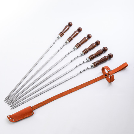 A set of skewers 670*12*3 mm in a leather quiver в Оренбурге